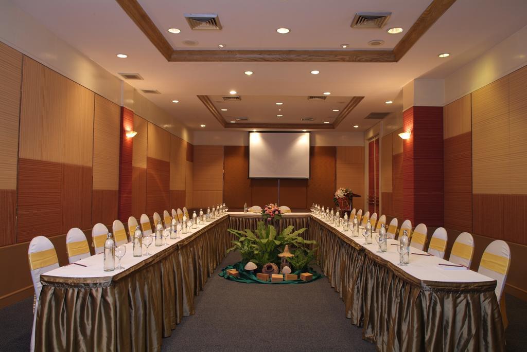 צ'ון בורי Chon Inter Hotel מראה חיצוני תמונה