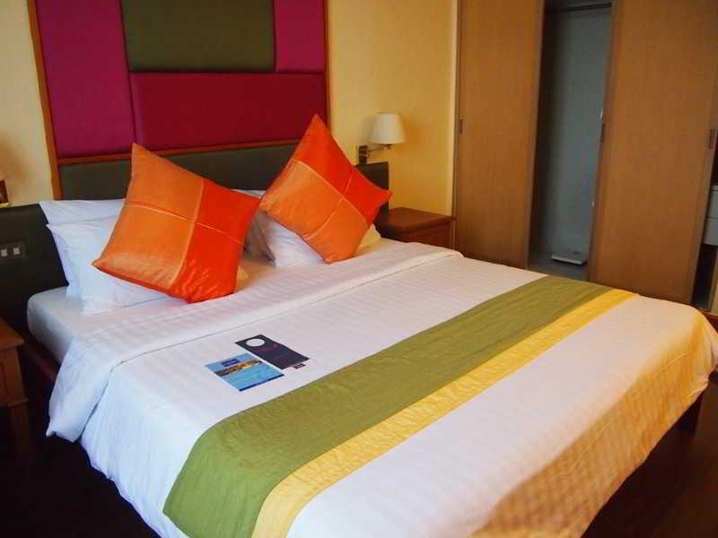 צ'ון בורי Chon Inter Hotel מראה חיצוני תמונה