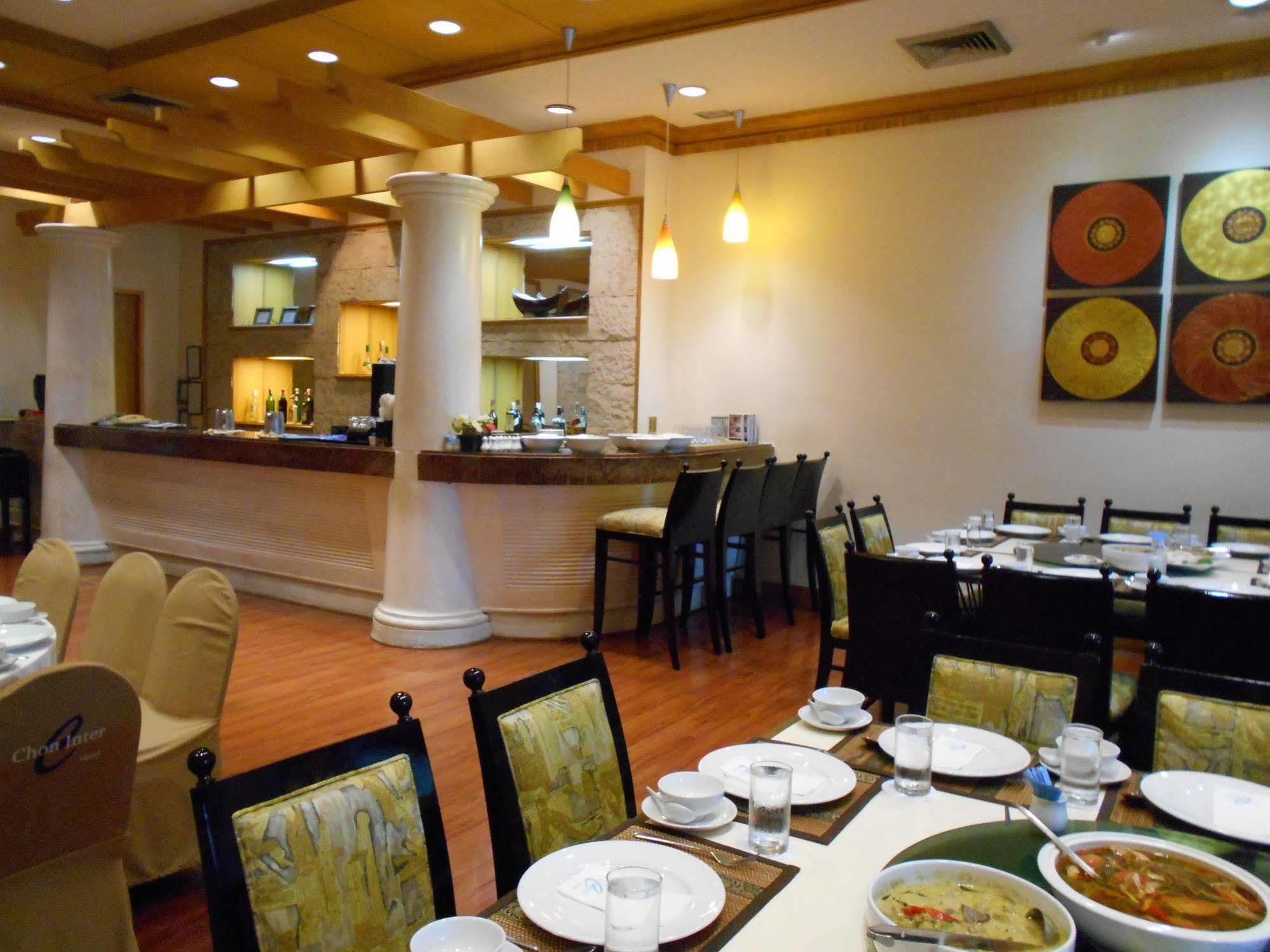 צ'ון בורי Chon Inter Hotel מראה חיצוני תמונה