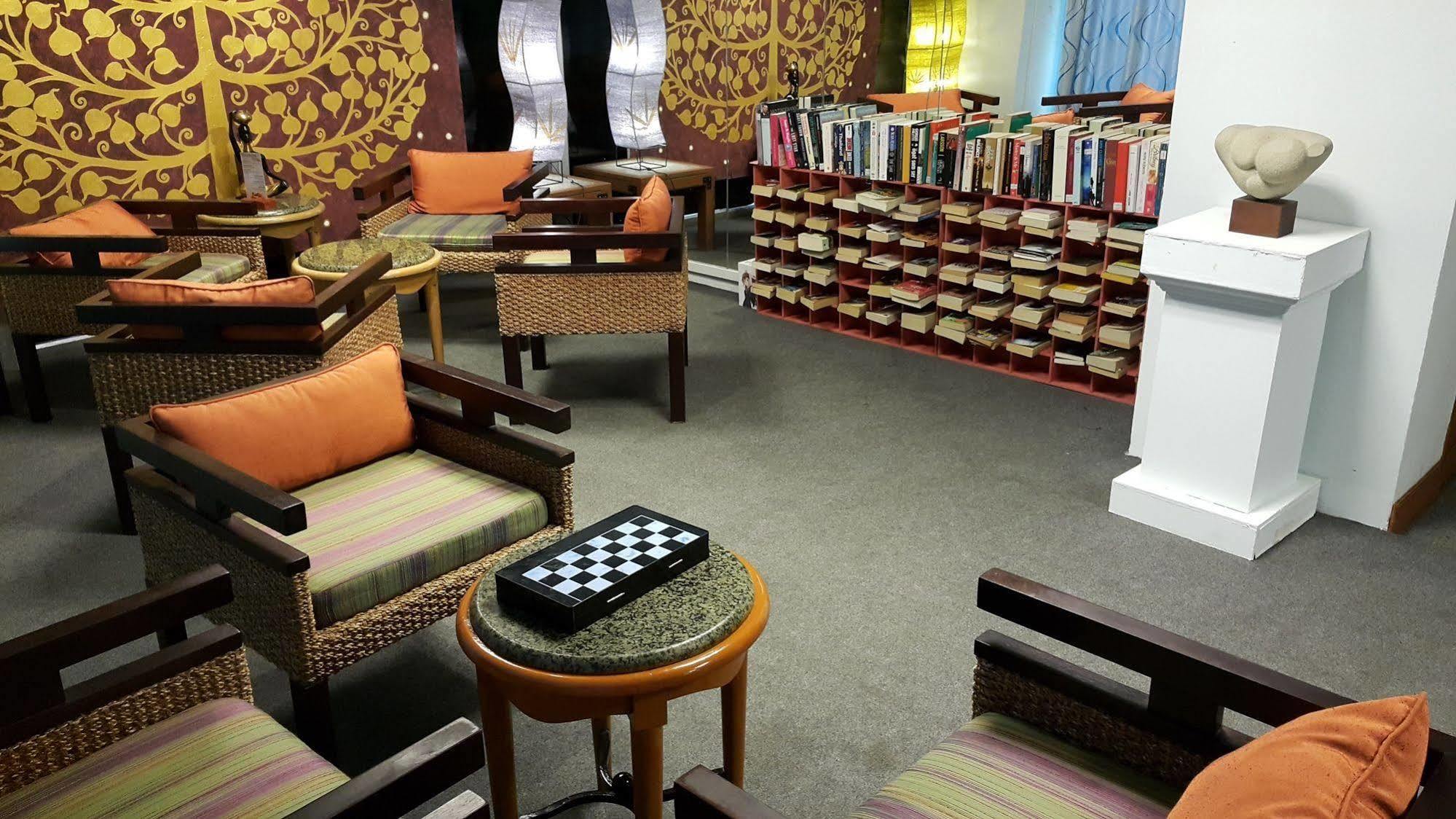 צ'ון בורי Chon Inter Hotel מראה חיצוני תמונה