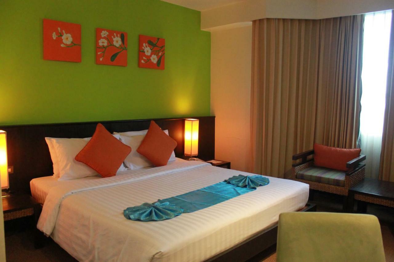 צ'ון בורי Chon Inter Hotel מראה חיצוני תמונה