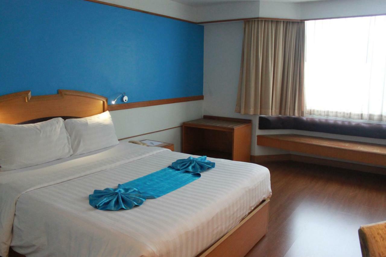 צ'ון בורי Chon Inter Hotel מראה חיצוני תמונה